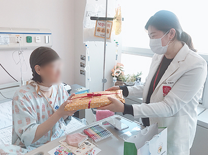 환자와 가족을 위한 돌봄행사(생일파티, 나들이, 절기별 행사 등)2